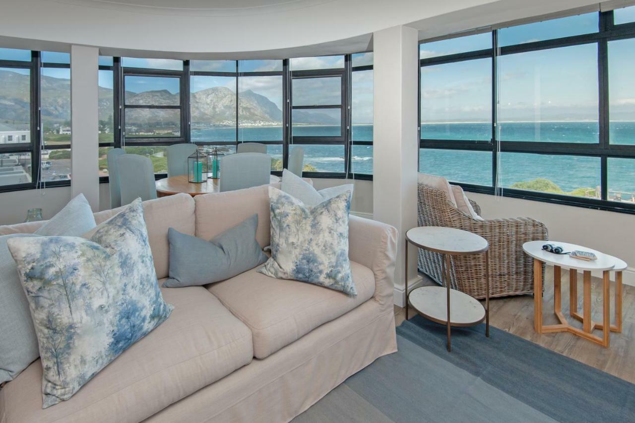 The Sun, Whales & Waves - Seafront Apartment Херманус Экстерьер фото