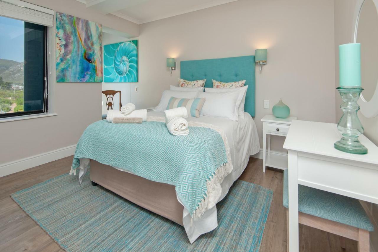 The Sun, Whales & Waves - Seafront Apartment Херманус Экстерьер фото