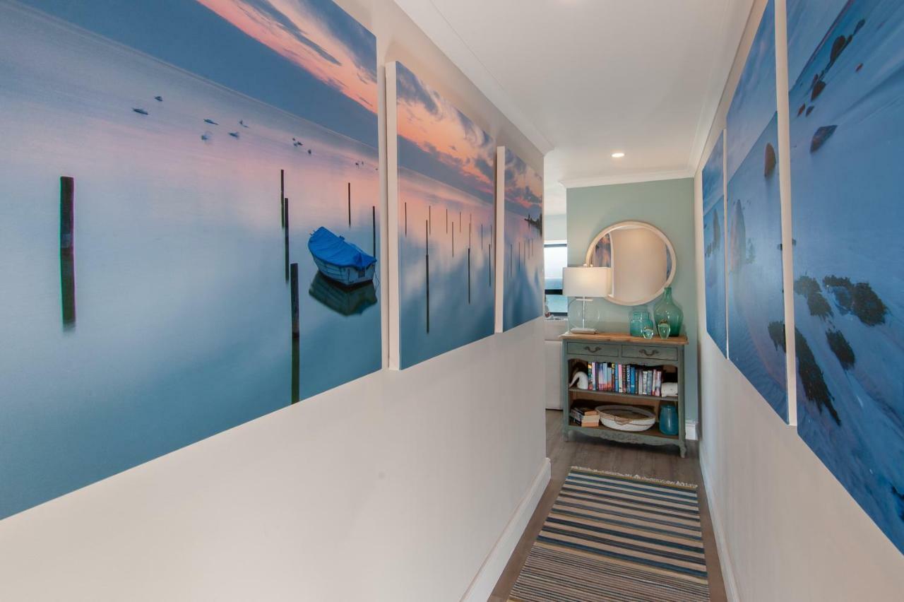 The Sun, Whales & Waves - Seafront Apartment Херманус Экстерьер фото